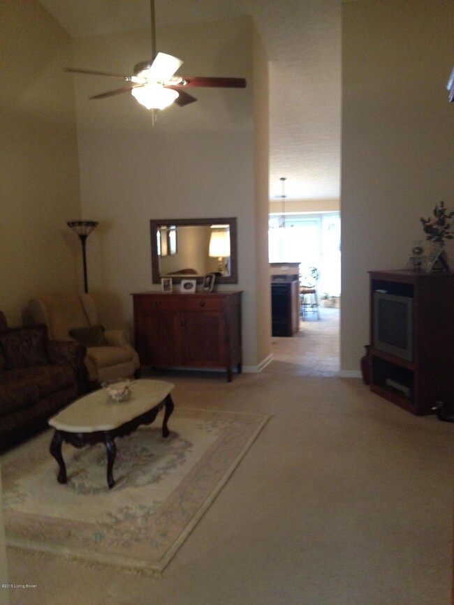 6930 Arbor Manor Way, Louisville, KY 40228 - photo 4