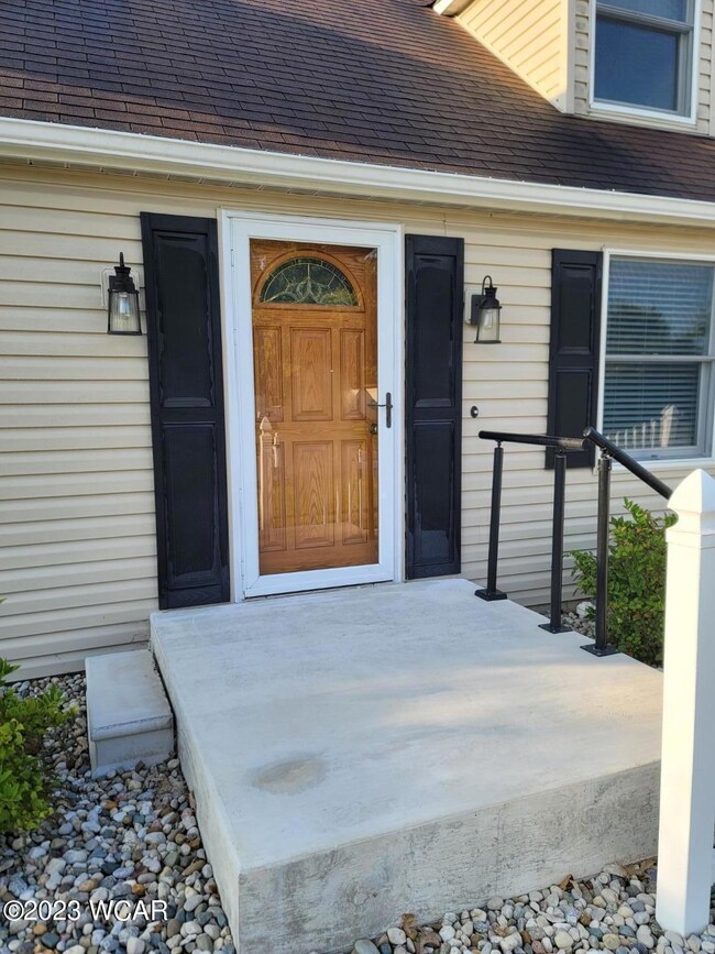 311 Cottonwood St, Wapakoneta, OH 45895 - photo 3