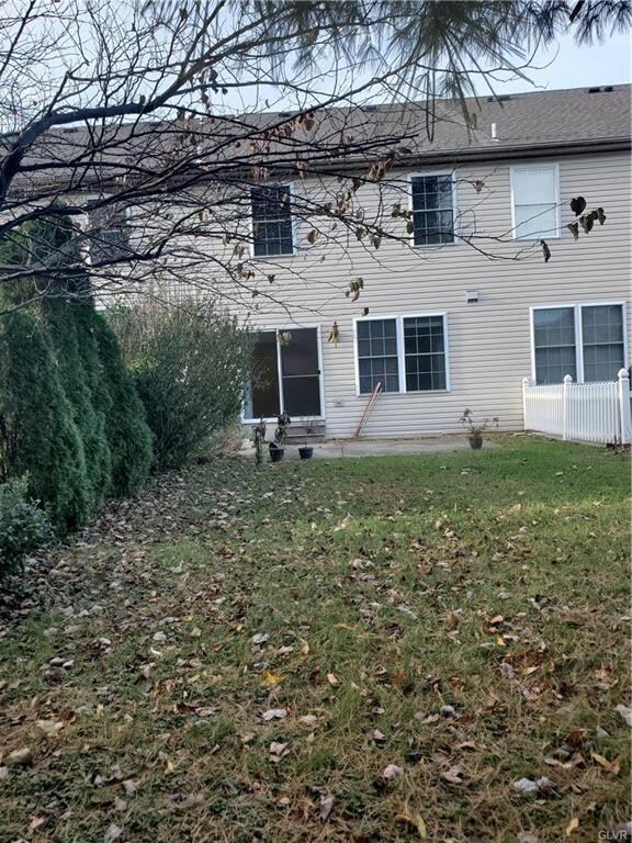 1810 Pinewind Dr, Alburtis, PA 18011 - photo 2