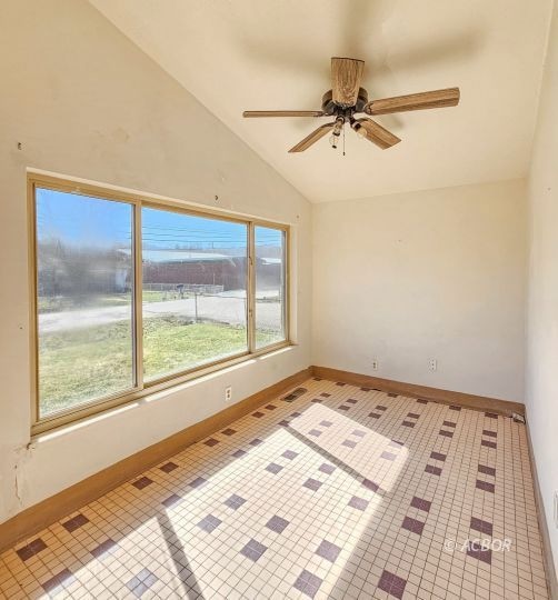 Sunroom/office space