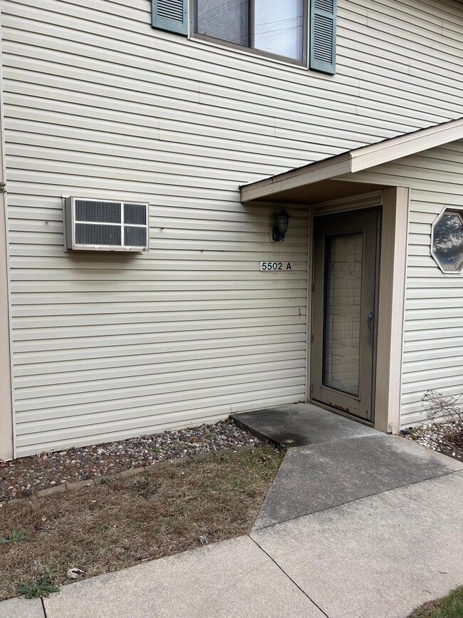 5502 26th Ave NW unit A, Rochester, MN 55901 - photo 2