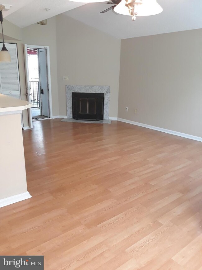 1014 Fallcrest Ct, Bowie, MD 20721 - photo 3