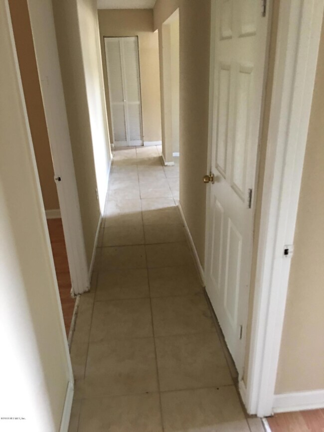 5302 Tequesta Ct, Jacksonville, FL 32244 - photo 7