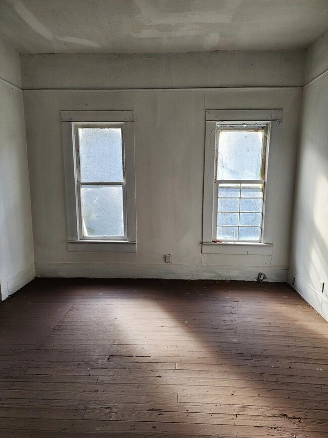 714 W Altamaha St, Fitzgerald, GA 31750 - photo 5