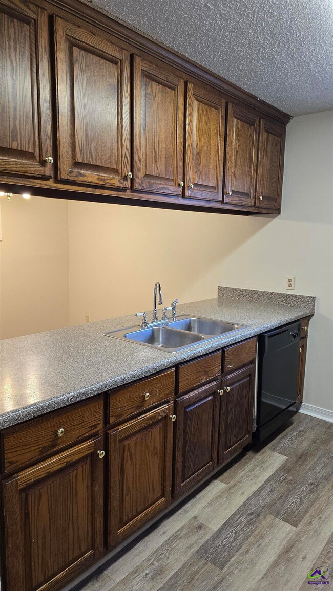 310 Orchard Way, Warner Robins, GA 31088 - photo 6