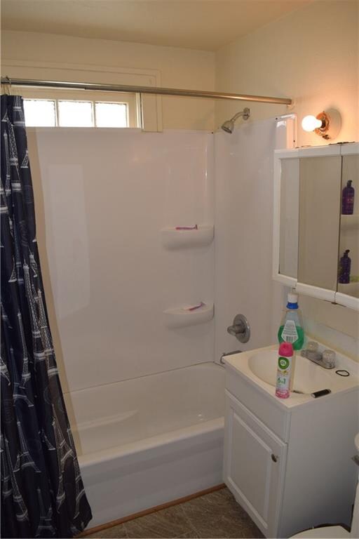 1516 Reverend J T Menifee St, Anderson, IN 46016 - photo 6