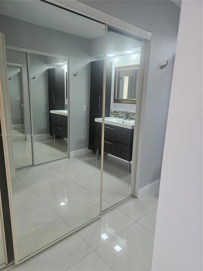 5320 SW 153rd Place S unit 1, Miami, FL 33185 - photo 5