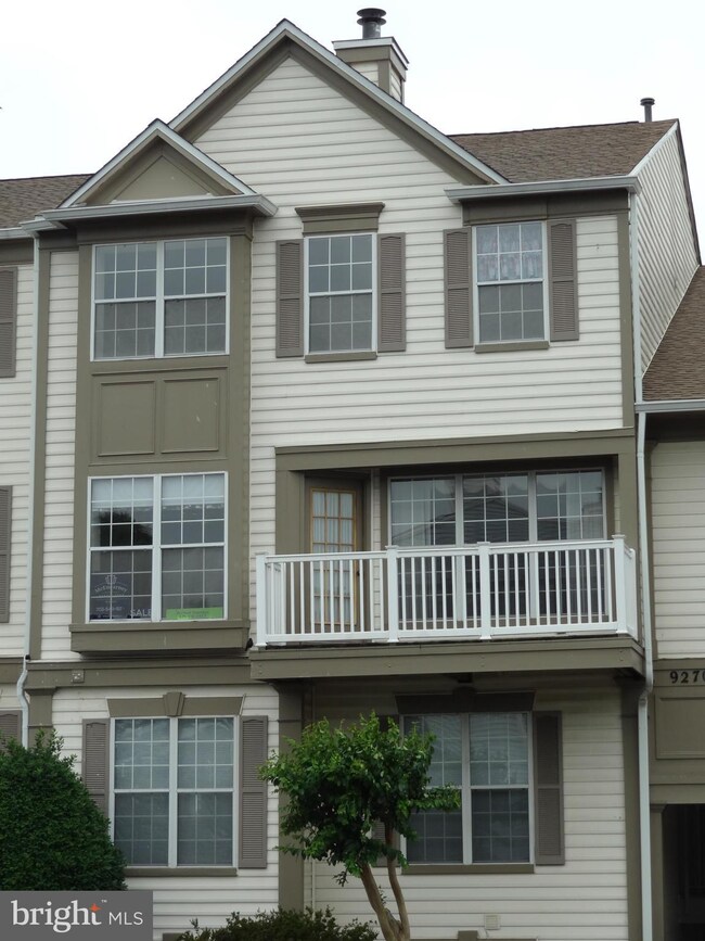 9270 Cardinal Forest Ln unit 301, Lorton, VA 22079 - photo 2