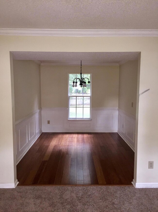 109MallockcourtDiningRoom