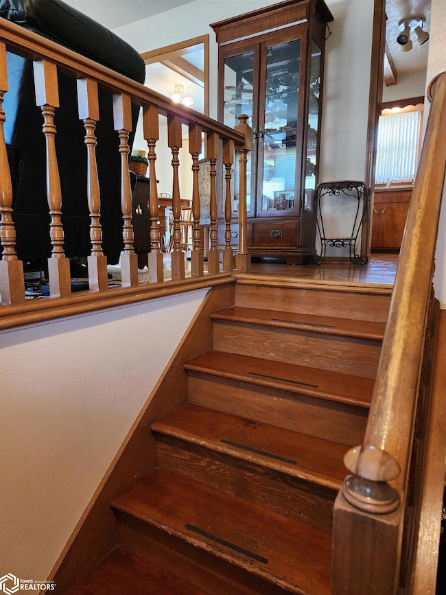 Let's go upstairs!