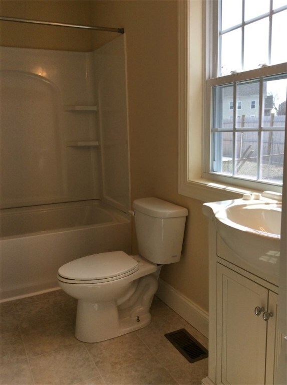 109 Main St unit 1, Warren, RI 02885 - photo 6