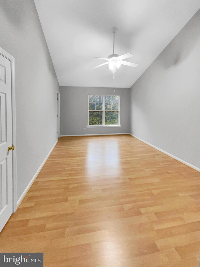 43122 Huntsman Square, Broadlands, VA 20148 - photo 5