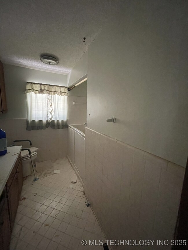 Hall bath
