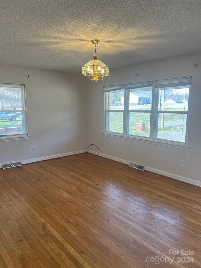 448 Ostwalt Amity Rd, Troutman, NC 28166 - photo 6