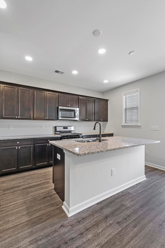 114 Abbey Terrace Rd, Moncks Corner, SC 29461 - photo 4