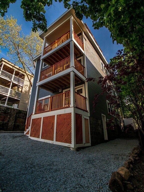 28 Leland St unit 1, Jamaica Plain, MA 02130 - photo 3