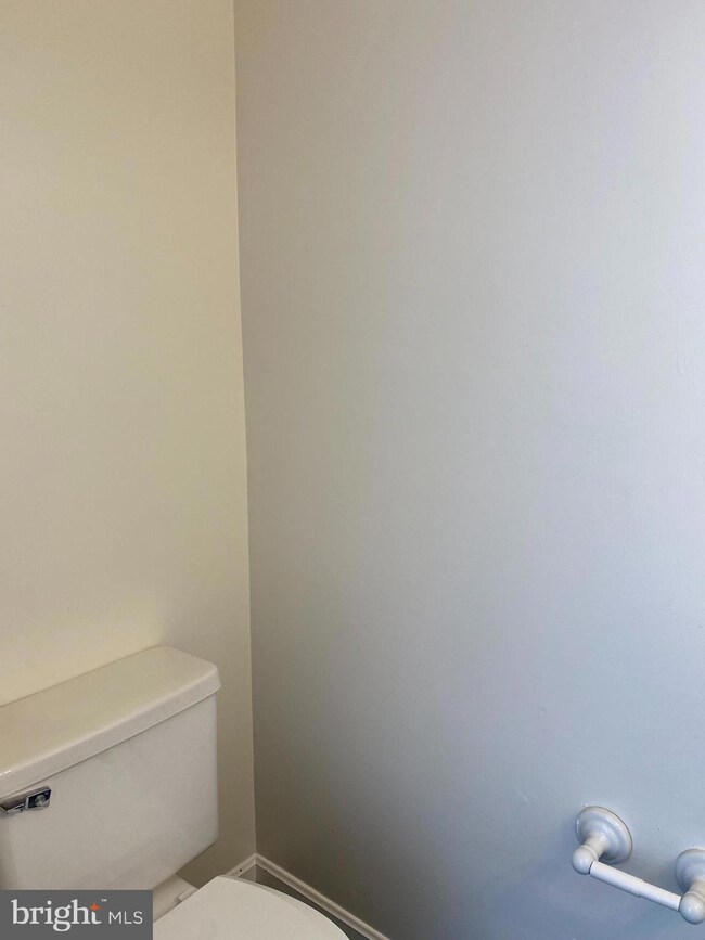 11718 Briary Branch Ct, Reston, VA 20191 - photo 6