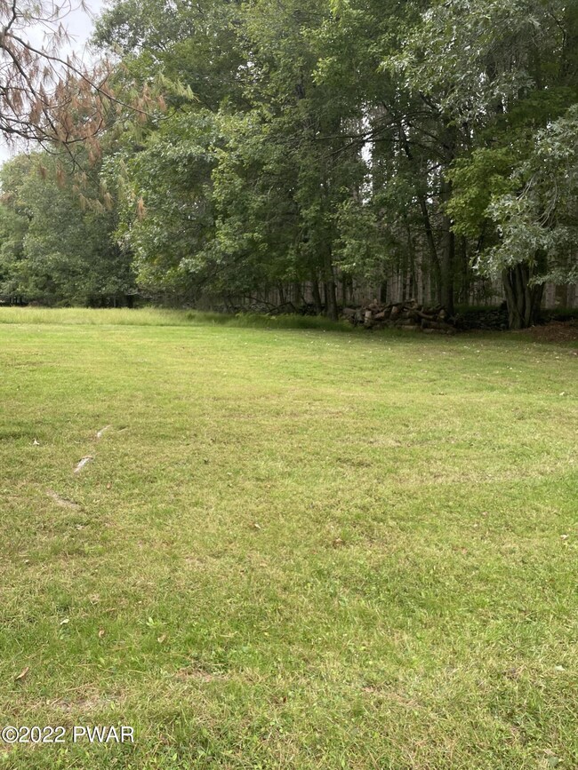 107 Long Ridge Rd, Hawley, PA 18428 - photo 4