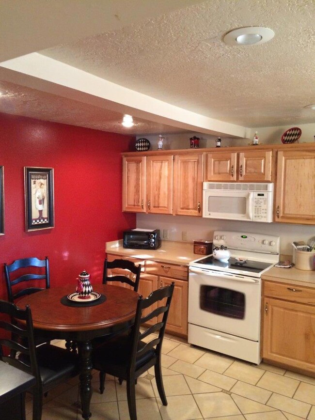 Kitchen/Dining