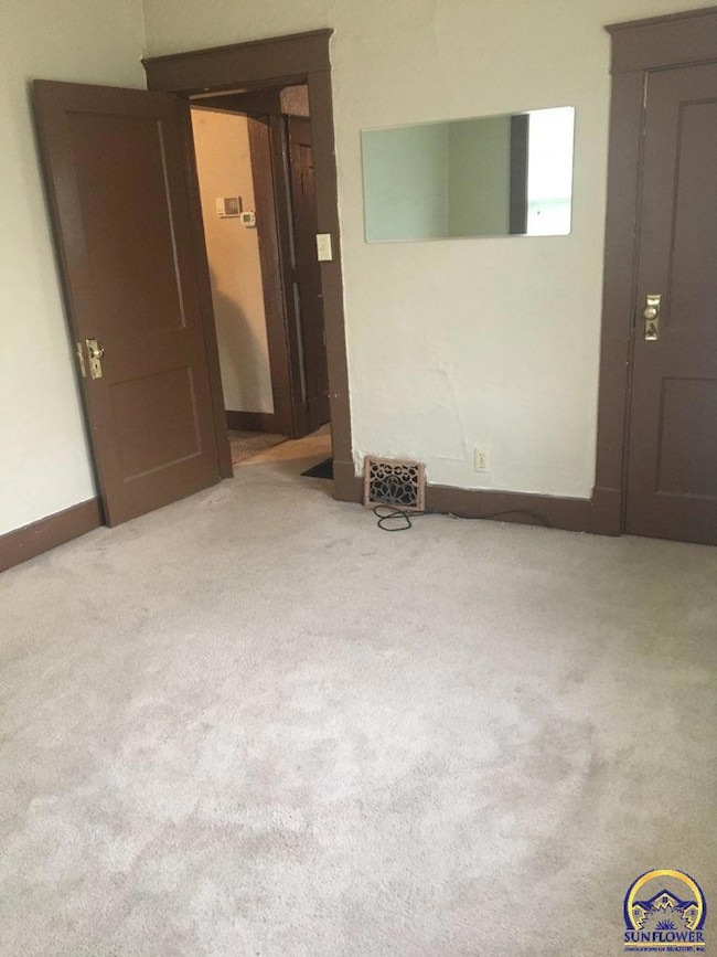 615 SW High Ave, Topeka, KS 66606 - photo 4