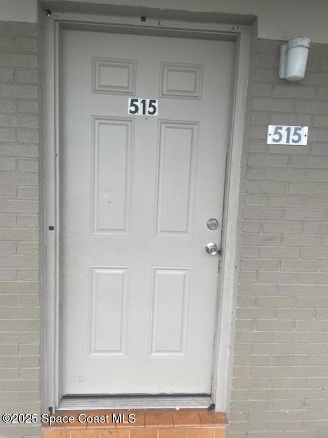 515