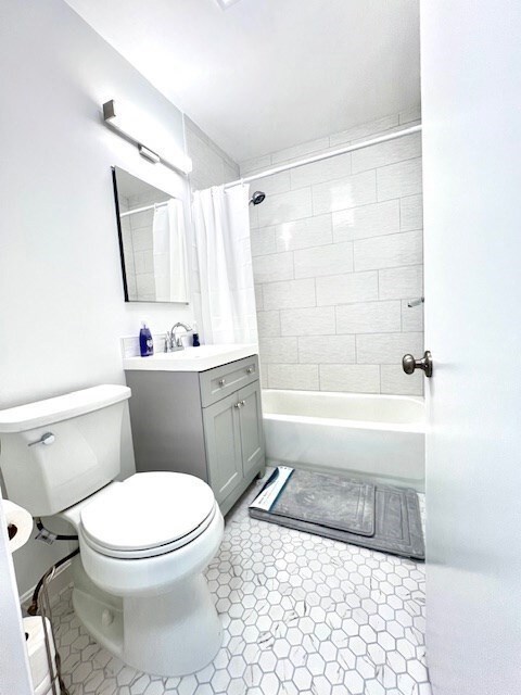 62 Shrewsbury Green Dr unit J, Shrewsbury, MA 01545 - photo 5