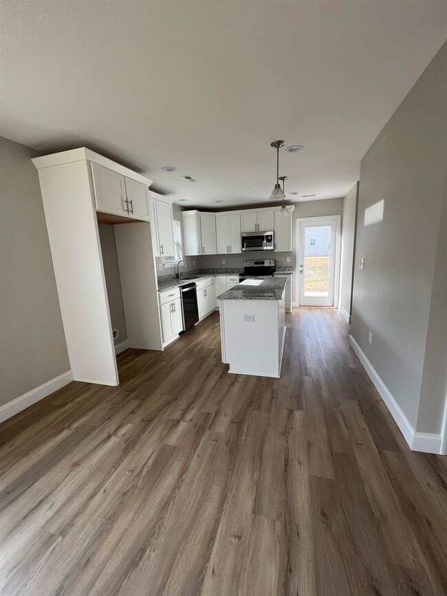 3127 Lorenzo Ct, Inman, SC 29349 - photo 4