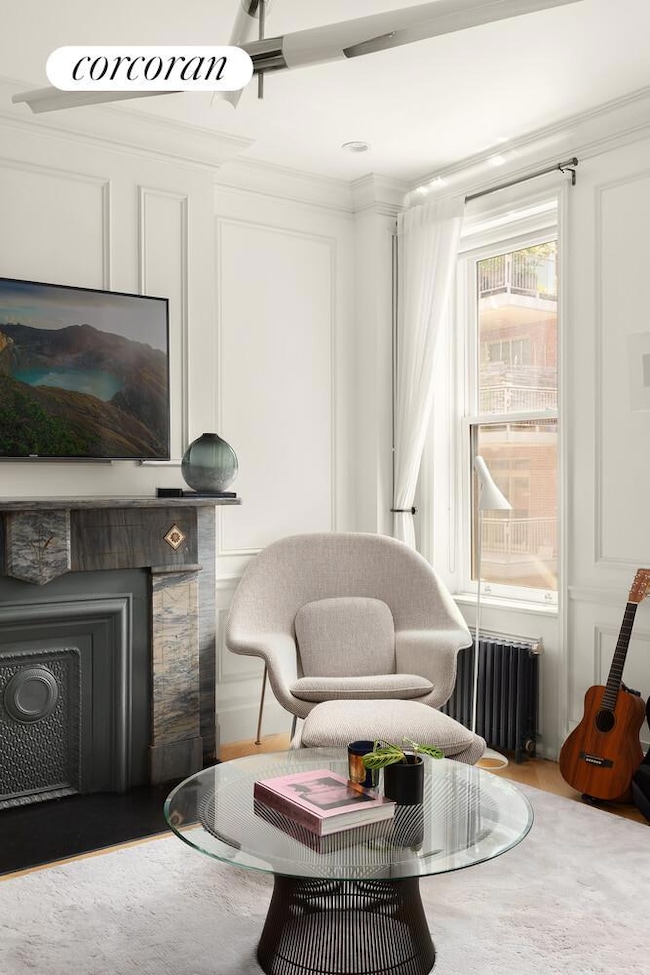 140 W 10th St unit 3R, New York, NY 10014 - photo 2