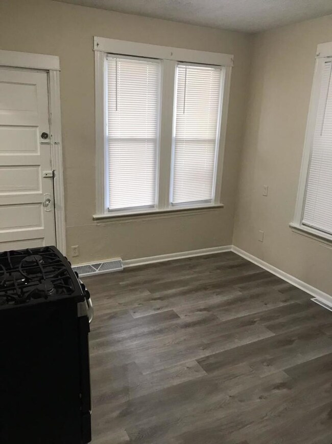 4918 W 29th Place, Cicero, IL 60804 - photo 6