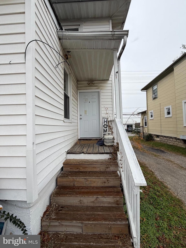 1309 Linden Ave, Halethorpe, MD 21227 - photo 7