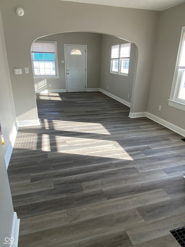 2036 Singleton St, Indianapolis, IN 46203 - photo 6