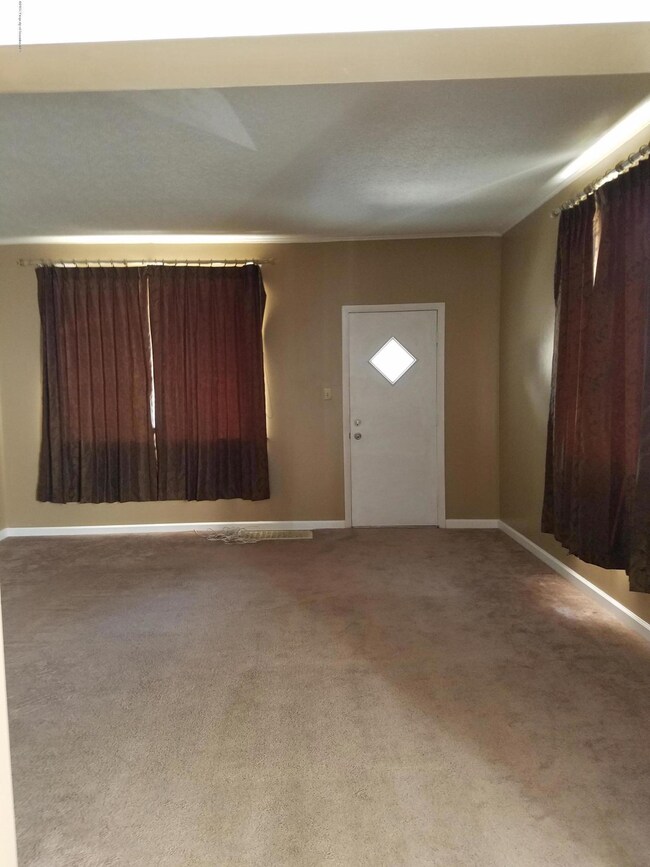 46 Parsonage St, Pittston, PA 18640 - photo 5