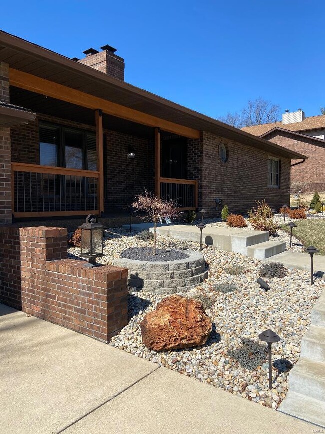 127 David Dr, Collinsville, IL 62234 - photo 2