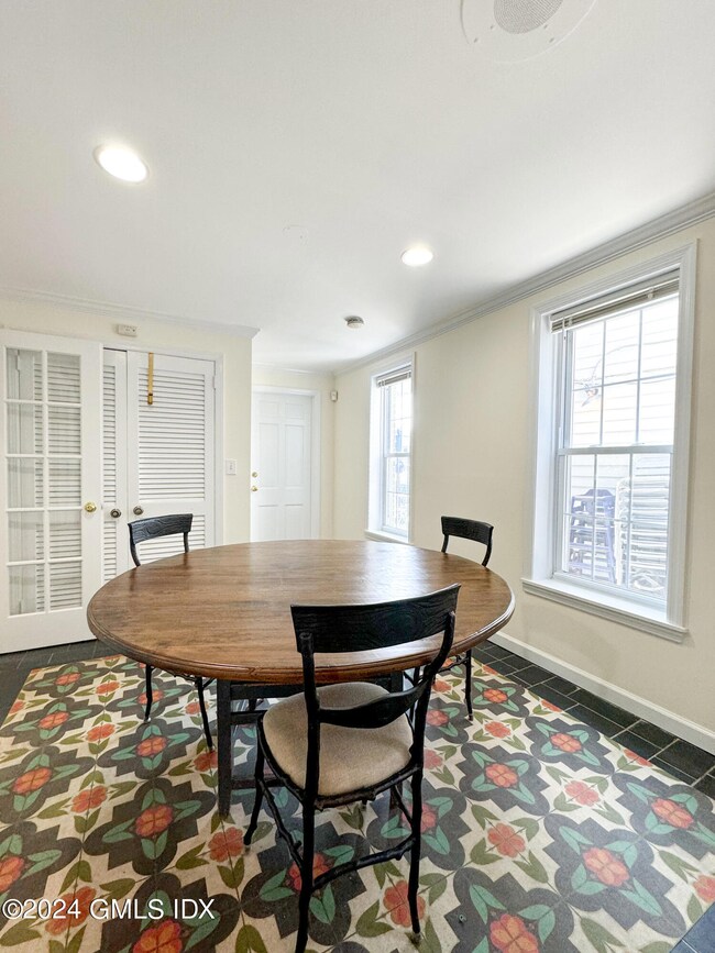 104 Rowayton Ave unit Rear Bldg Unit 1, Norwalk, CT 06853 - photo 5