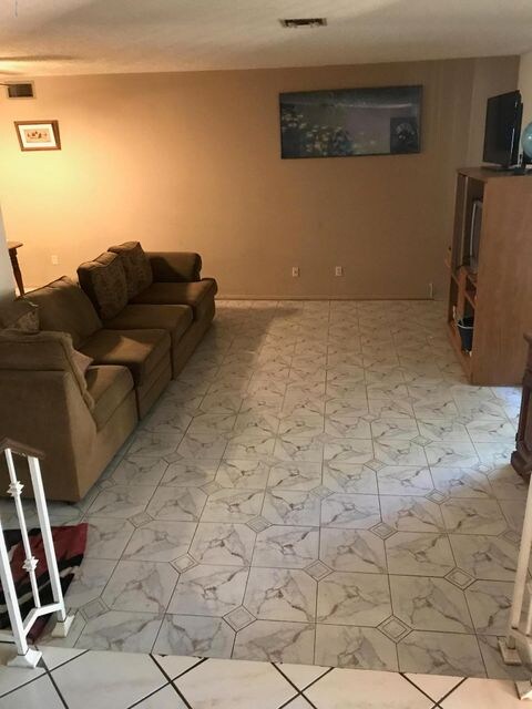 stepdown livingroom
