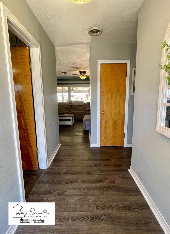 800 S Van Buren St, Hugoton, KS 67951 - photo 4