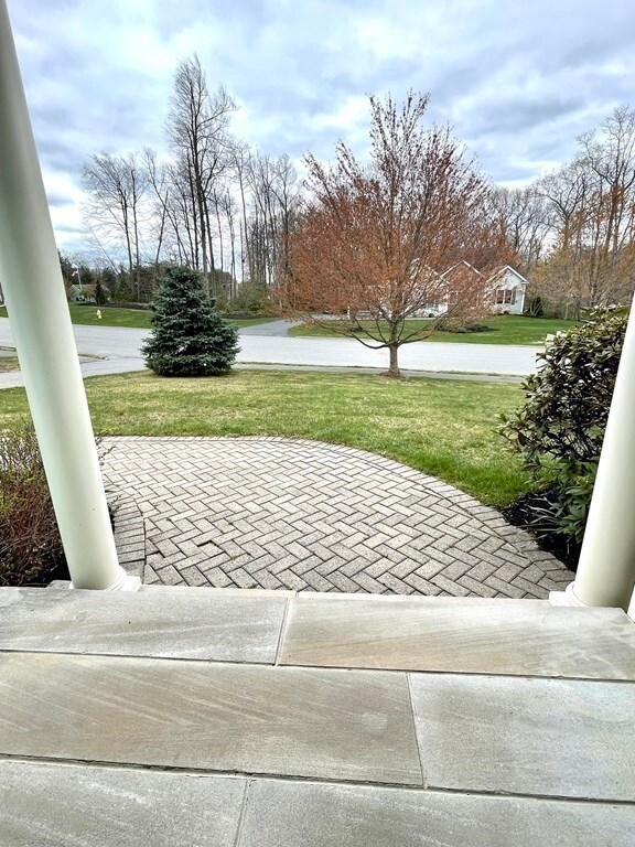 246 Nicholas Dr, Lancaster, MA 01523 - photo 5