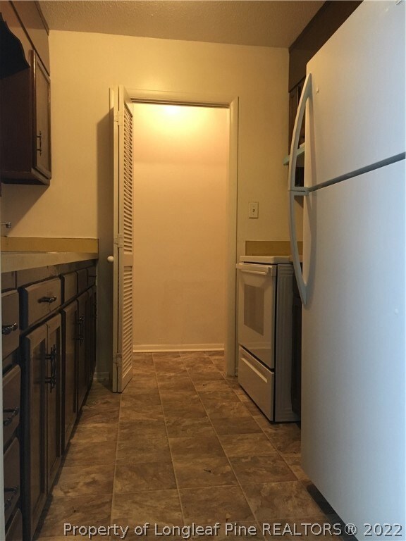 4601 Gardenwood Ct, Fayetteville, NC 28314 - photo 5