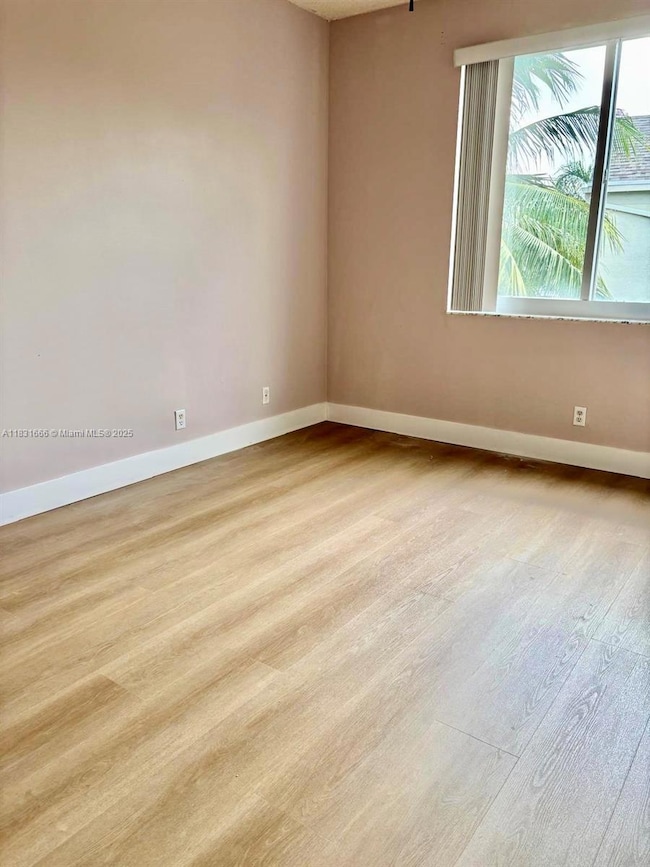 2 Simonton Cir, Weston, FL 33326 - photo 6