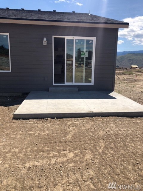 2291 S Mystical Loop, East Wenatchee, WA 98802 - photo 3