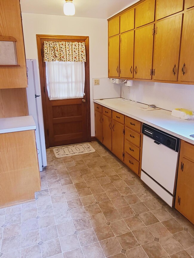 Kitchen 4