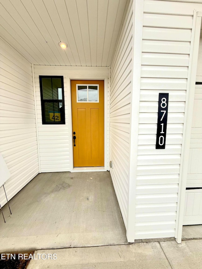 8710 Chapman Trace Way, Knoxville, TN 37920 - photo 2