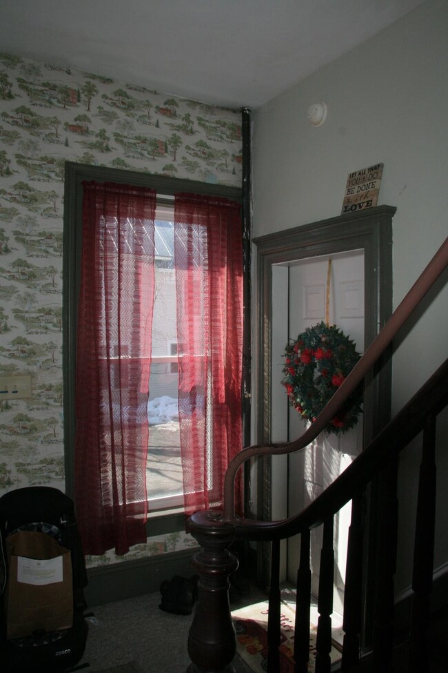 373 Spring St, Saint Johnsbury, VT 05819 - photo 6