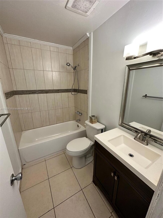 5744 W 26th Ave unit 5744, Hialeah, FL 33016 - photo 6