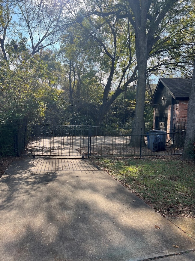 2944 King Cole Dr, Dallas, TX 75216 - photo 5