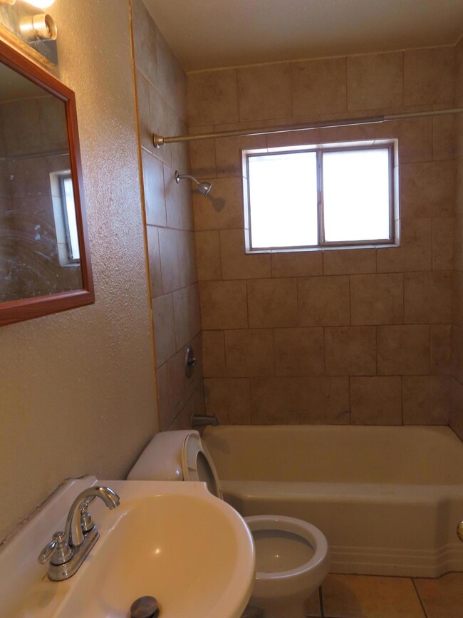 unlisted-address, El Paso, TX 79903 - photo 6