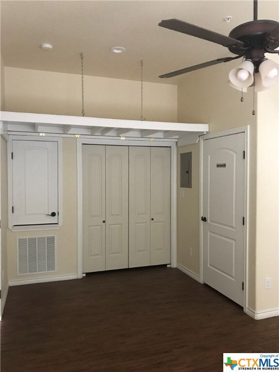 165 S Guadalupe St unit 111, San Marcos, TX 78666 - photo 3