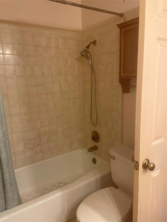 708 Herman Dr, Hurst, TX 76054 - photo 4