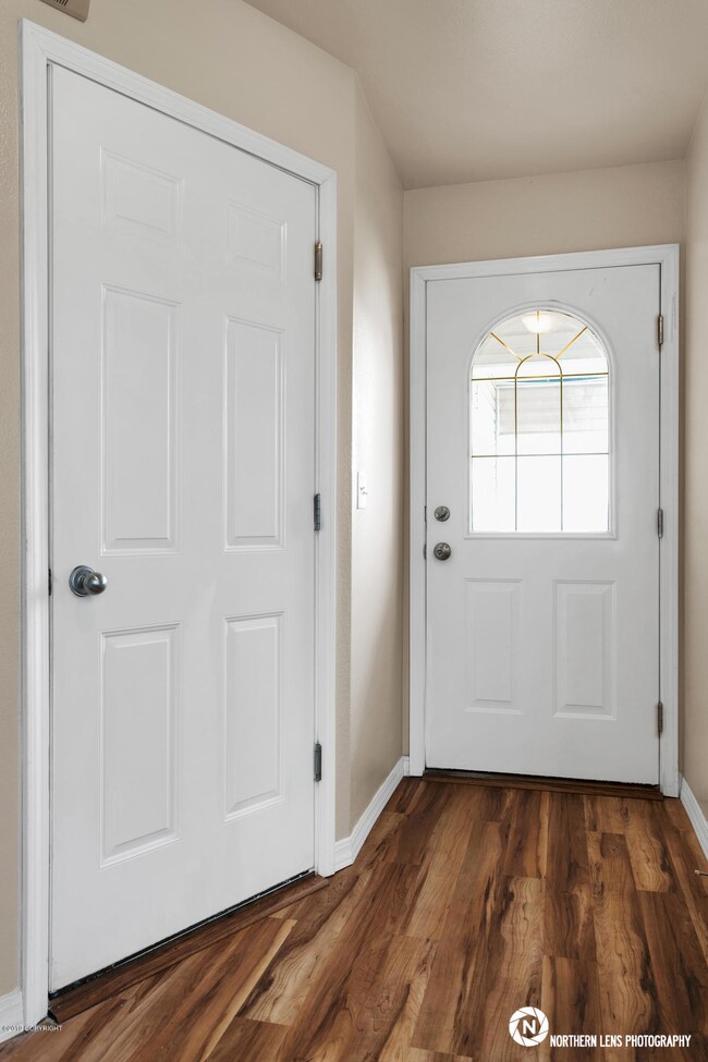 7_Entrance