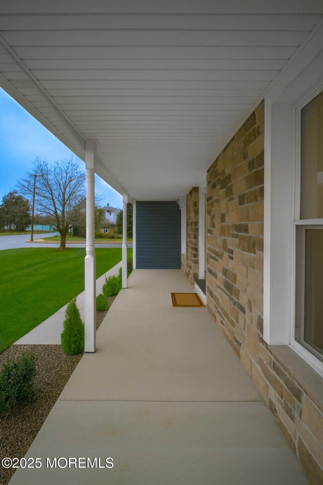 125 N Shore Rd, Upper Township, NJ 08223 - photo 5